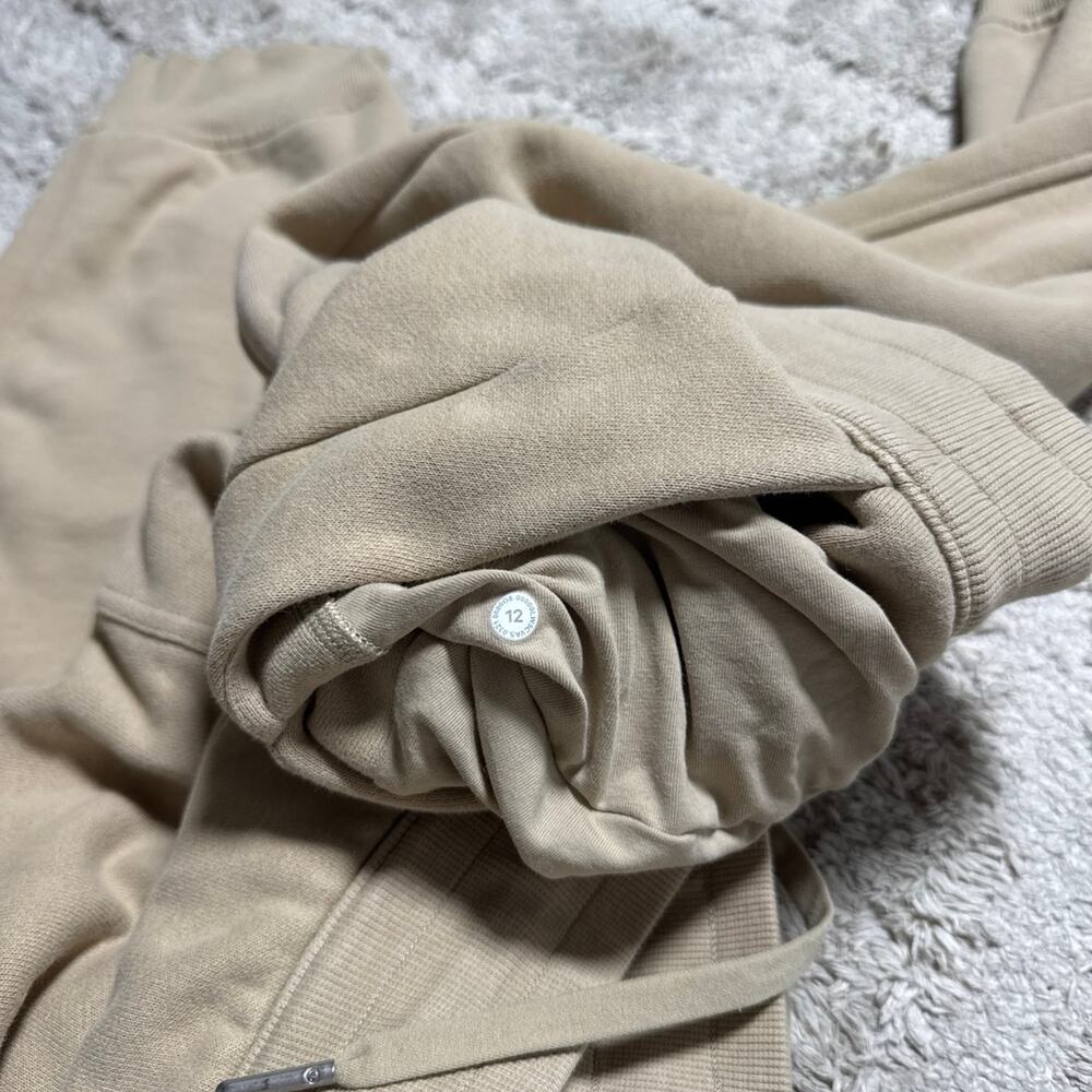 Lululemon Scuba High Rise Jogger 28" - Picture 4 of 5